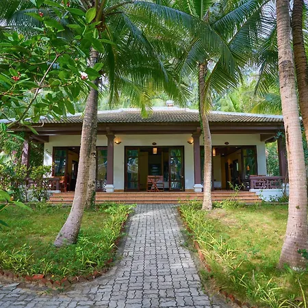 Lang Co Beach Resort Exterior photo