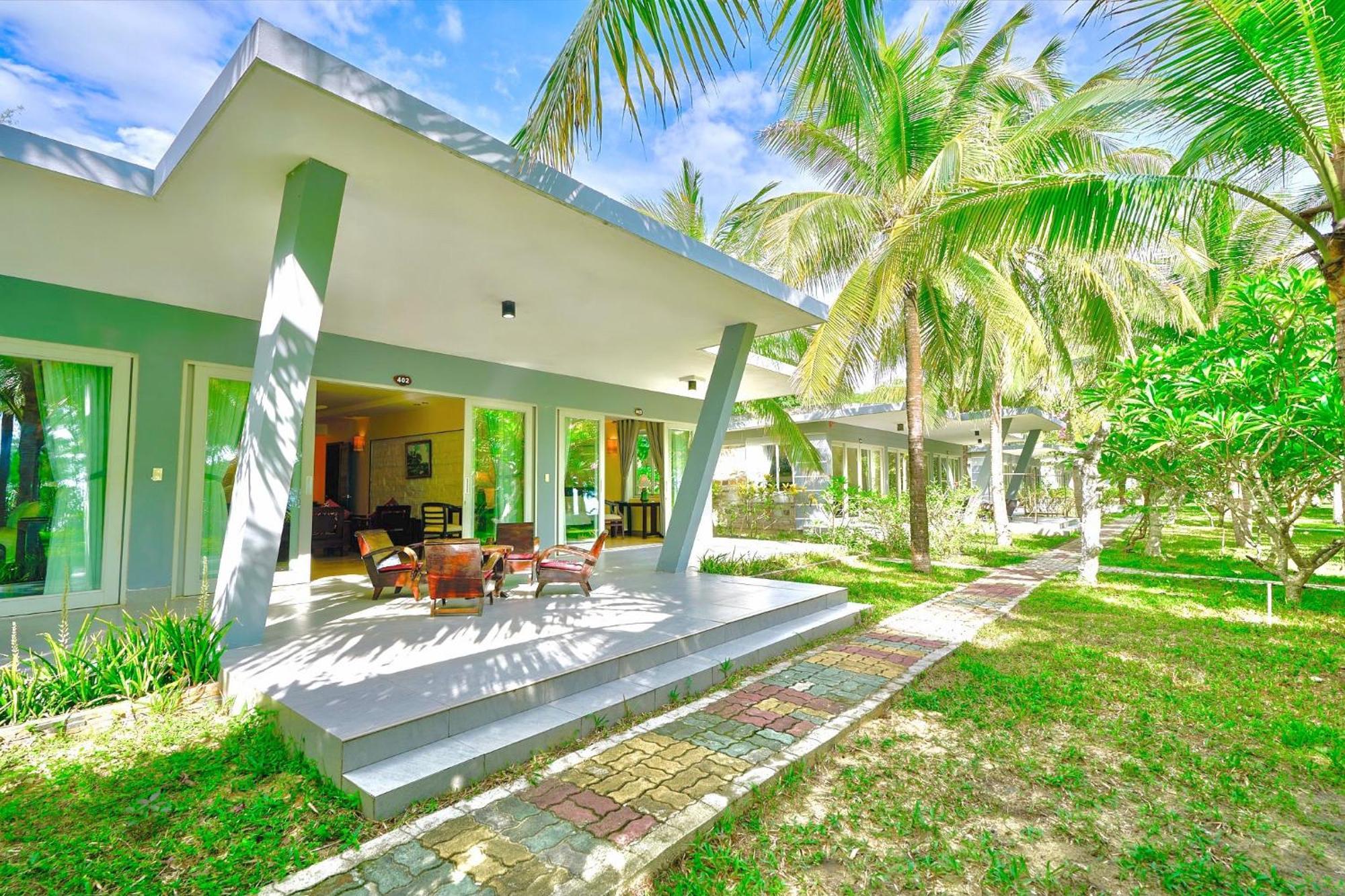 Station touristique Lang Co Beach Resort