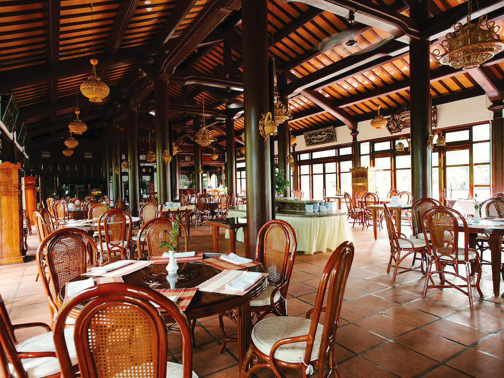 Lang Co Beach Resort