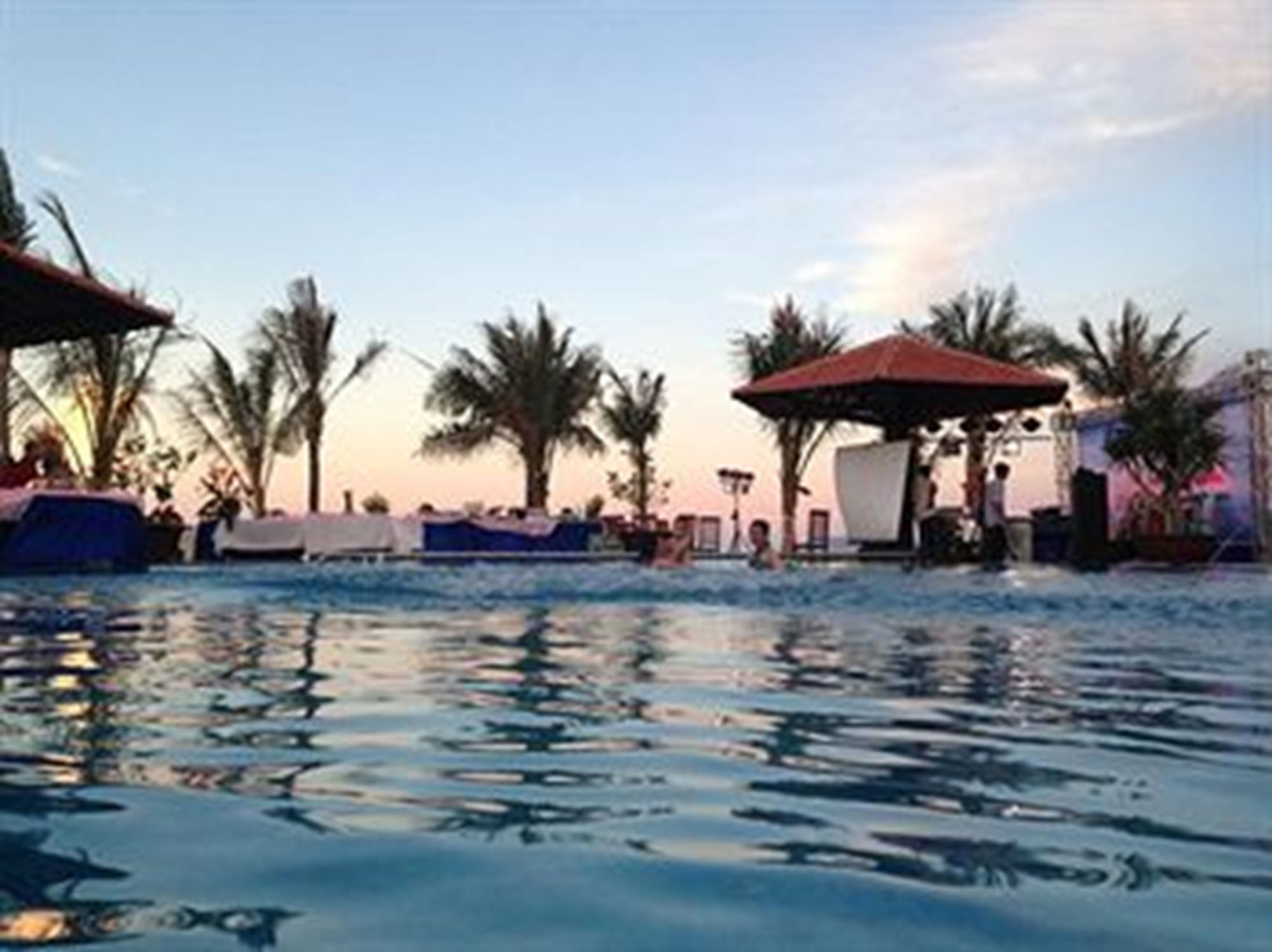 Lang Co Beach Resort